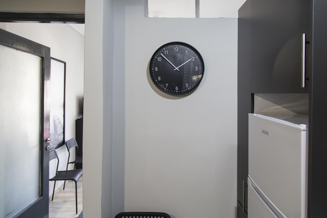 Petite Apartment เอเธนส์ ภายนอก รูปภาพ